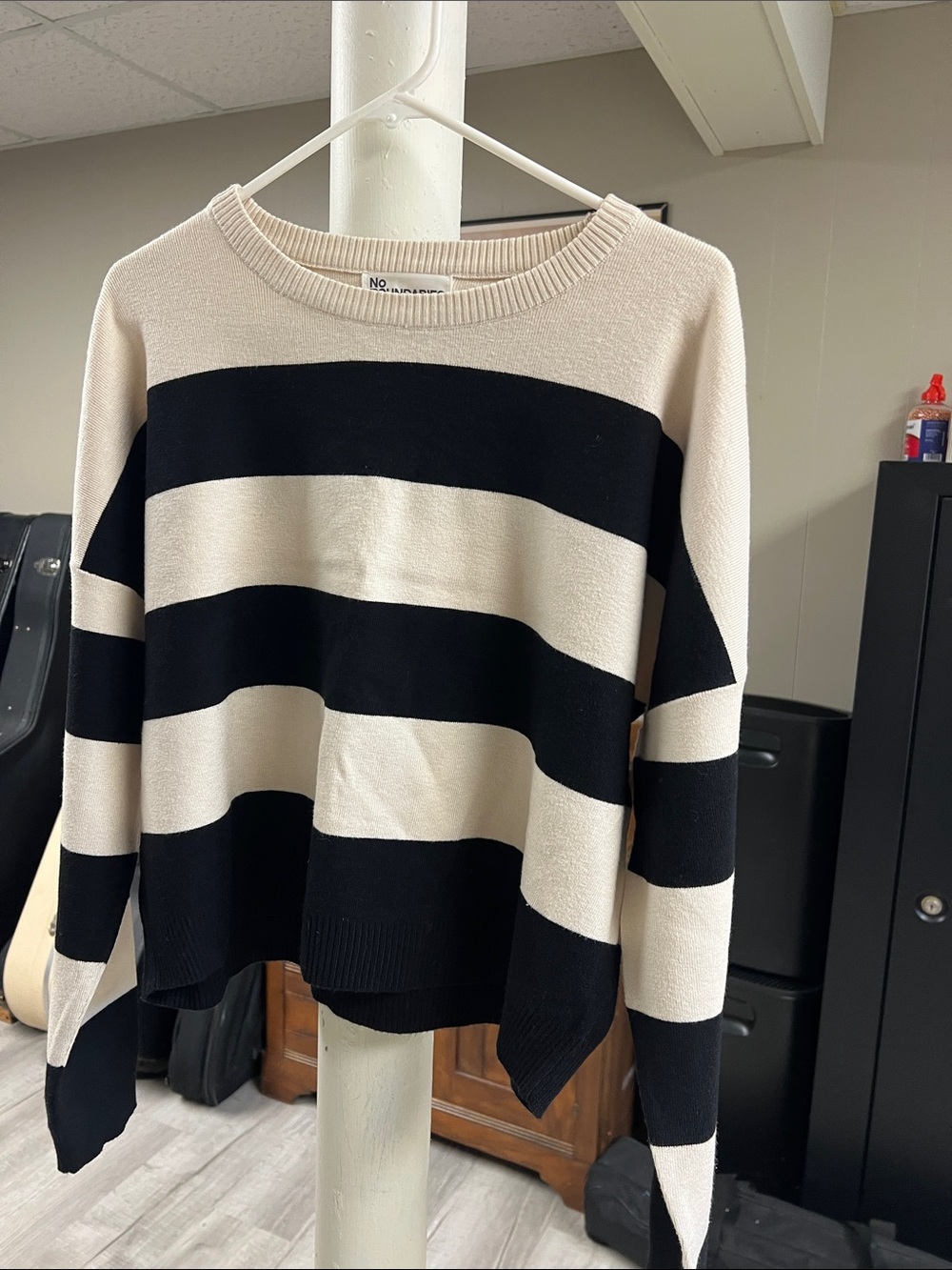 No boundaries size medium Women's boxy Black and Cream Striped Crewneck Sweater